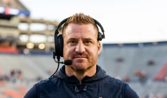Alex Golesh height profile photo