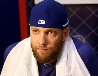 Alex Gordon height profile photo