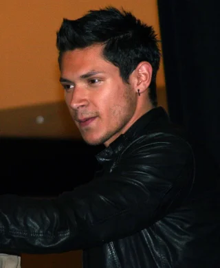 Alex Meraz height profile photo