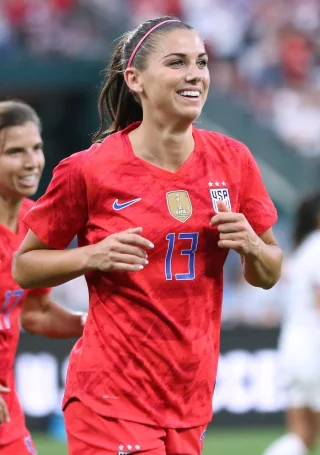 Alex Morgan height profile photo