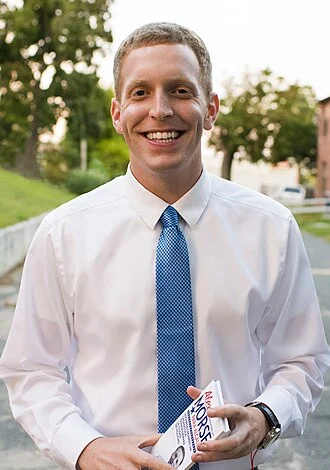Alex Morse height profile photo