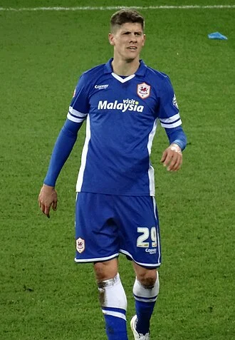 Alex Revell height profile photo