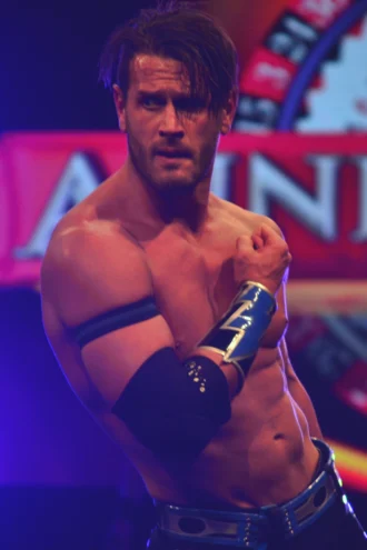 Alex Shelley height profile photo