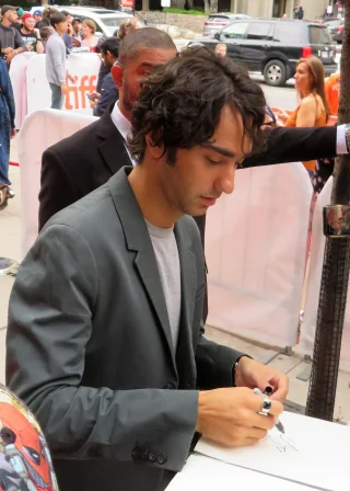 Alex Wolff height profile photo