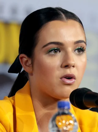Alexa Nisenson height profile photo