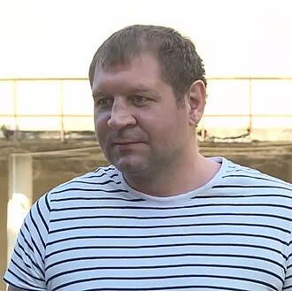 Alexander Emelianenko height profile photo