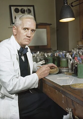 Alexander Fleming height profile photo