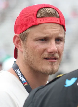 Alexander Ludwig height profile photo
