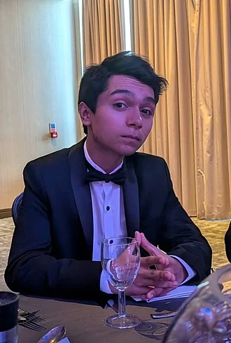 Alexander Molony height profile photo