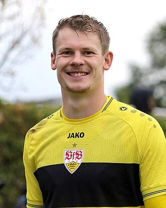 Alexander Nübel height profile photo