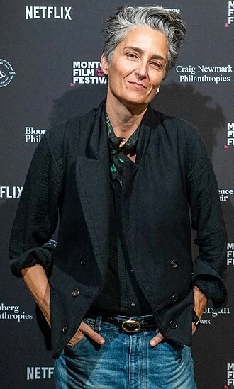 Alexandra Hedison height profile photo