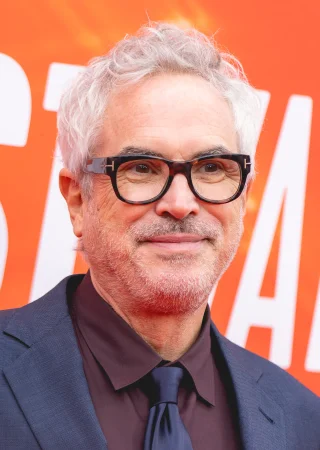 Alfonso Cuarón height profile photo