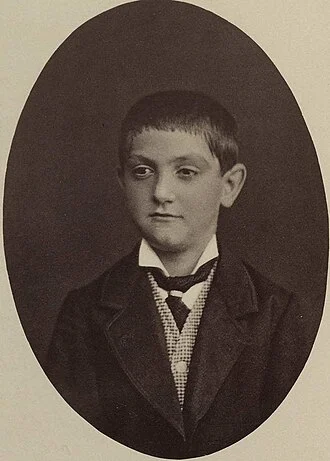 Alfonso de Borbón y Borbón height profile photo