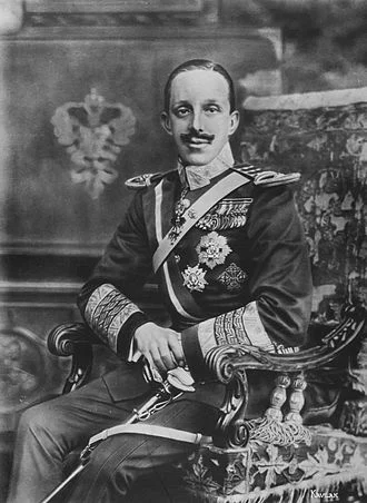 Alfonso XIII height profile photo