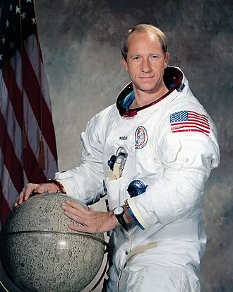 Alfred Worden height profile photo
