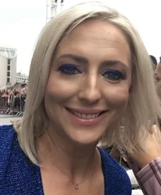 Ali Bastian height profile photo