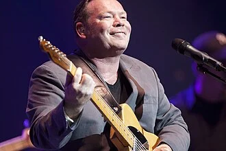 Ali Campbell height profile photo