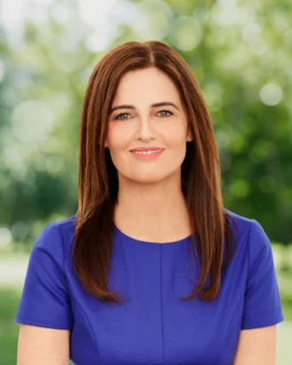 Ali France height profile photo