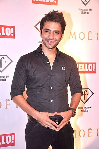 Ali Merchant height profile photo