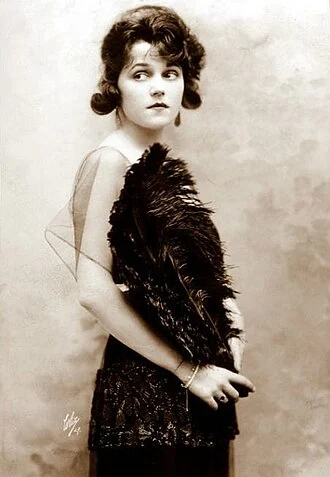 Alice Brady height profile photo