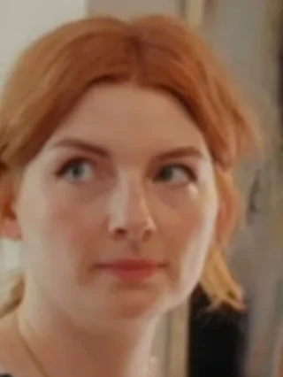 Alice Levine height profile photo