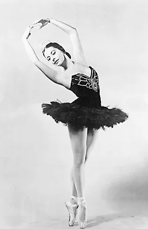 Alicia Alonso height profile photo