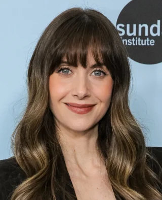 Alison Brie height profile photo