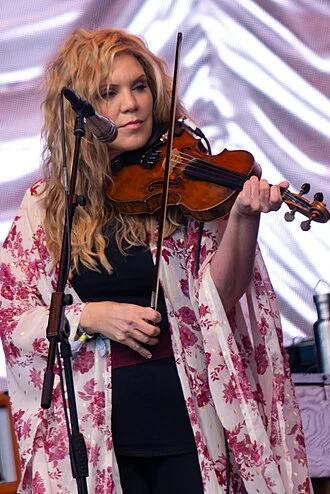 Alison Krauss height profile photo