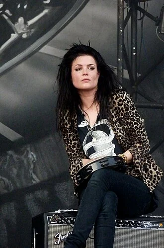 Alison Mosshart height profile photo