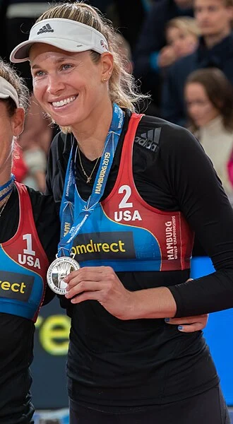 Alix Klineman height profile photo