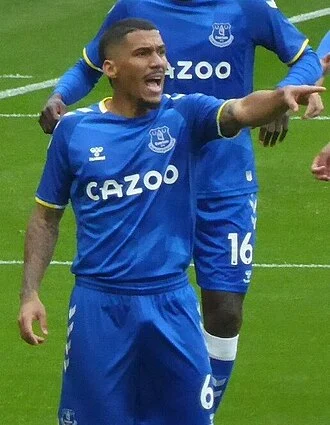 Allan (footballer, born 1991) height profile photo