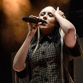 Allie X height profile photo