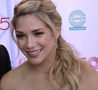 Allison Holker height profile photo