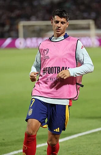 Álvaro Morata height profile photo
