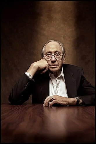 Alvin Toffler height profile photo