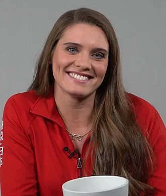 Alysha Newman height profile photo