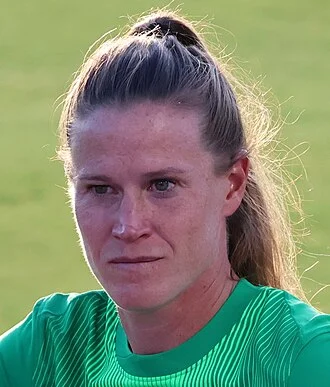 Alyssa Naeher height profile photo