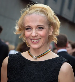 Amanda Abbington height profile photo