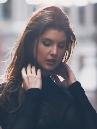 Amanda Cerny height profile photo