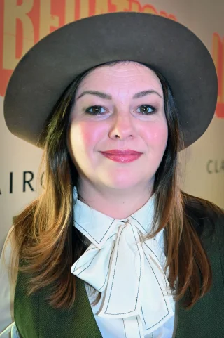Amber Tamblyn height profile photo