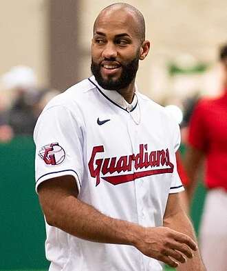 Amed Rosario height profile photo