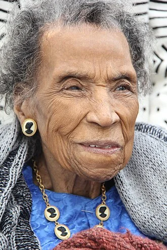 Amelia Boynton Robinson height profile photo