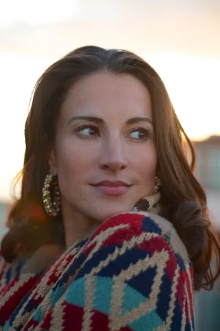 America Olivo height profile photo