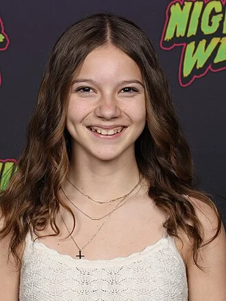 Amie Donald height profile photo