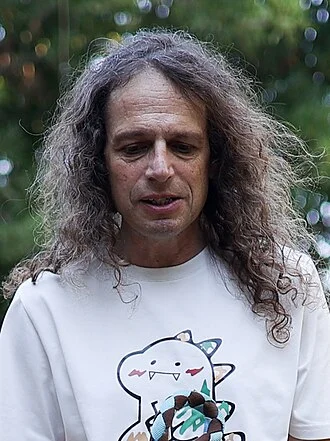 Amir Hetsroni height profile photo