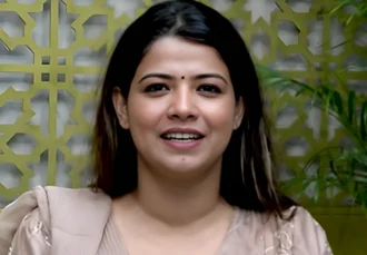 Amrutha Suresh height profile photo