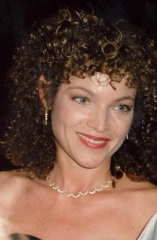 Amy Irving height profile photo