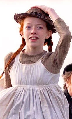 Amybeth McNulty height profile photo