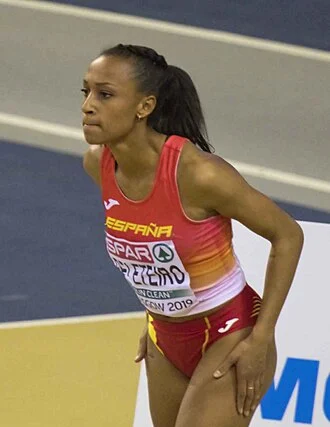 Ana Peleteiro height profile photo