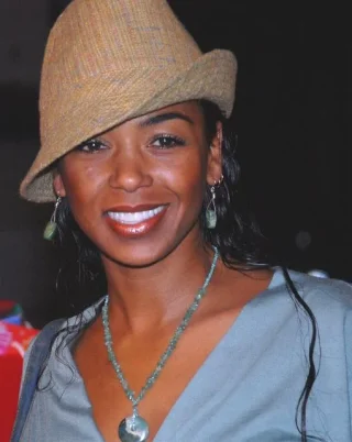 Ananda Lewis height profile photo